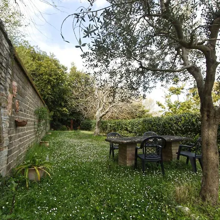 Lejlighed Heritage In Marche With Garden And Barbeque Monterubbiano